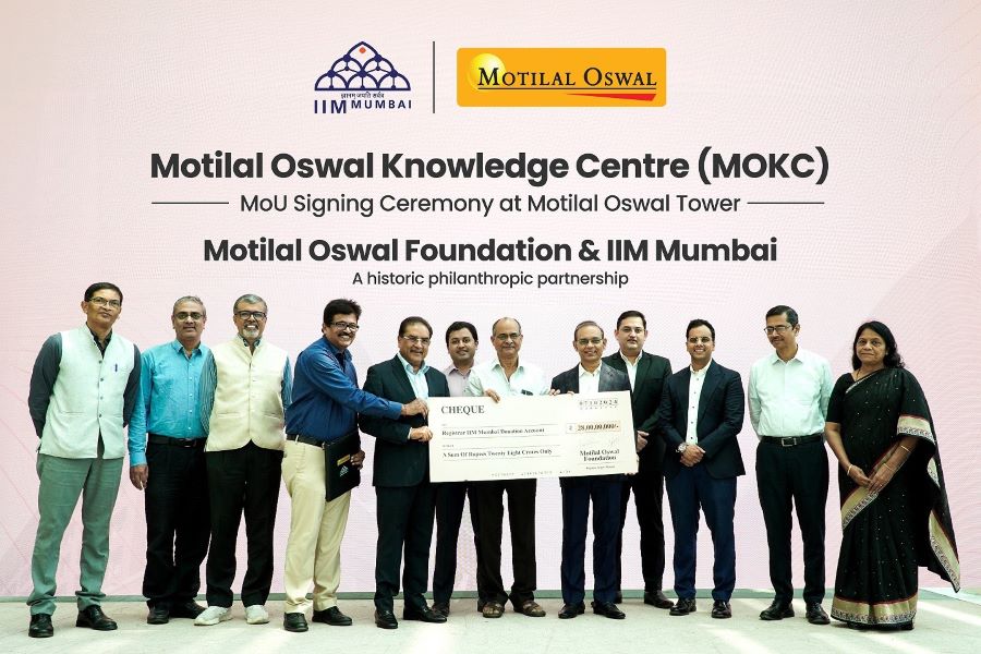 Motilal Oswal Foundation Partners With IIM Mumbai To Set Up Research Hub